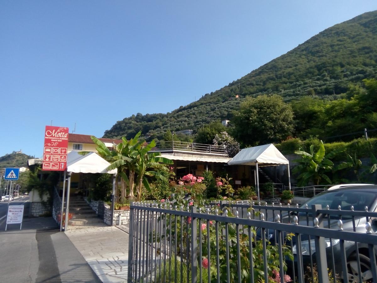Albergo Motta Sale Marasino Exterior foto